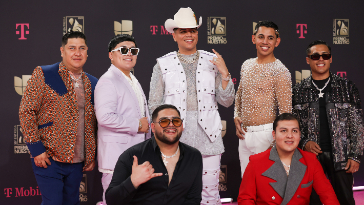 Grupo Firme envahira l'Amérique du Nord pour sa tournée "La Última Peda Tour"