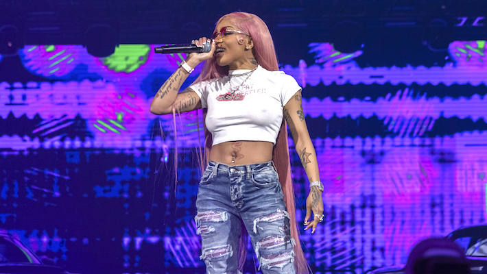 GloRilla a annoncé sa deuxième mixtape, "EhhThang EhhThang", à quelques semaines seulement de sa sortie