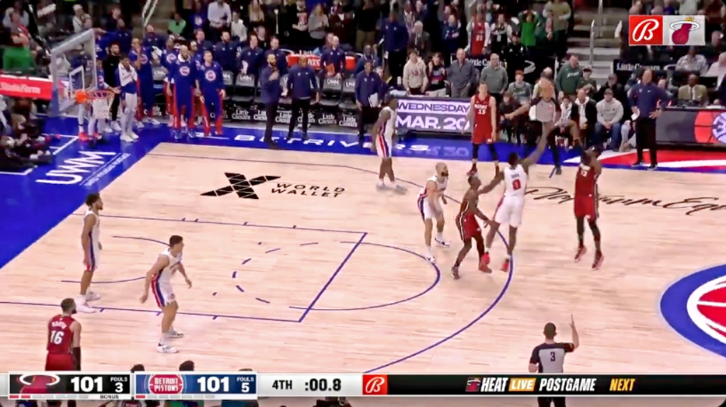 La chaleur a battu les pistons sur un profond Bam Adebayo Three au buzzer