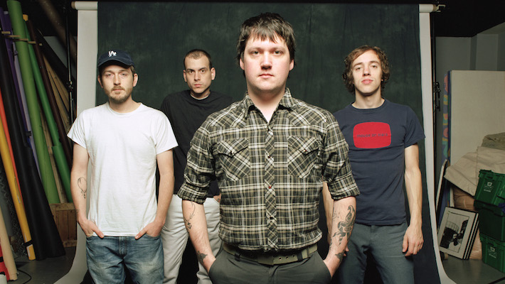 Modest Mouse célèbre 20 ans de « bonnes nouvelles pour les gens qui aiment les mauvaises nouvelles » avec une réédition remplie de bonus