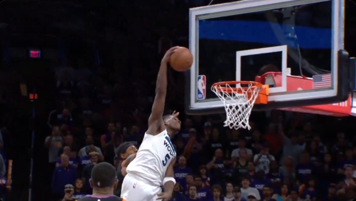 Anthony Edwards a claqué la porte aux Suns alors que les Wolves effectuaient un balayage du premier tour