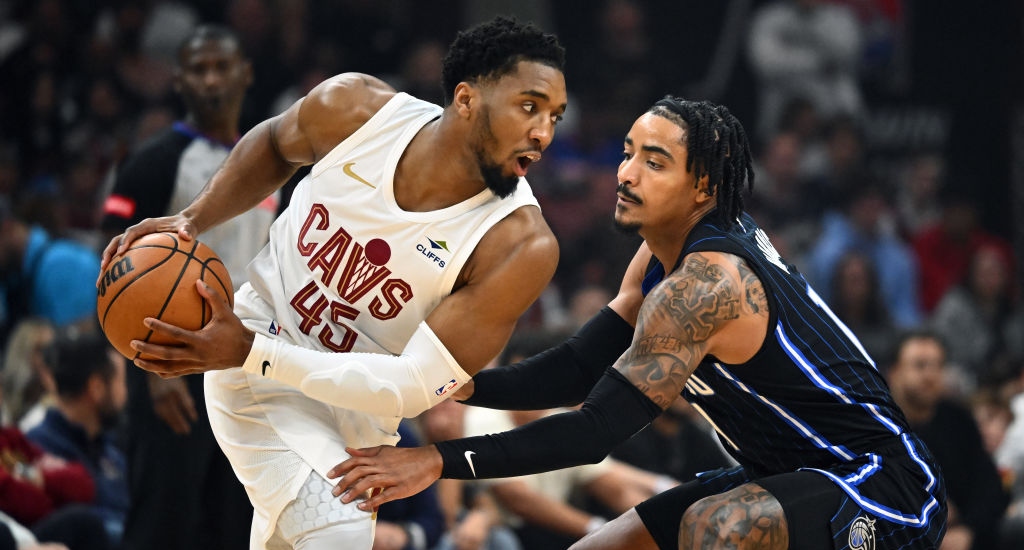 Donovan Mitchell a mené les Cavs à une victoire dans le premier match contre The Magic