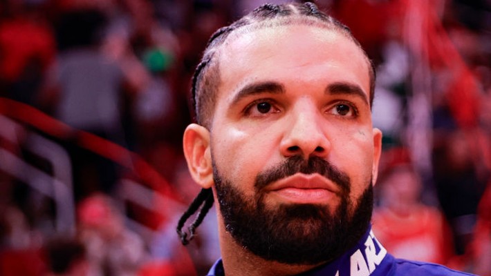 Drake a été exclu des poursuites contre Astroworld avant son procès en mai