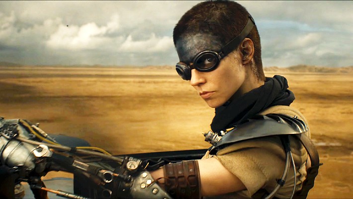"Furiosa" a une séquence de cascades de type "Mad Max: Fury Road" qui a pris plus de deux mois pour être tournée