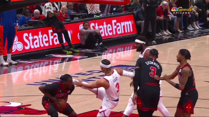 Josh Hart a obtenu un Flagrant 2 pour avoir donné un coup de pied à Javonte Green à la tête