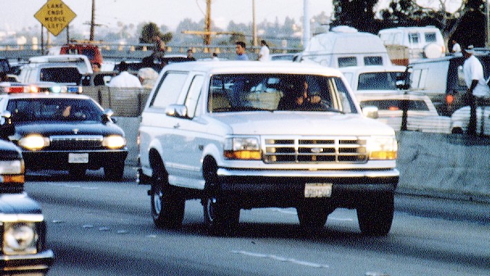 Le tristement célèbre OJ Simpson White Bronco est officiellement à nouveau en vente à un prix énorme
