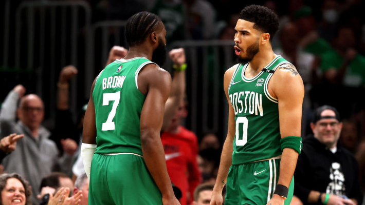 Les Celtics ont rétabli l’ordre avec une victoire éclatante dans le troisième match à Miami