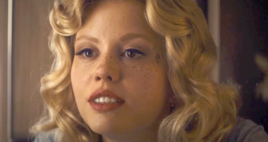 Mia Goth est une « putain de star de cinéma » dans la bande-annonce de Killer « MaXXXine » d'A24