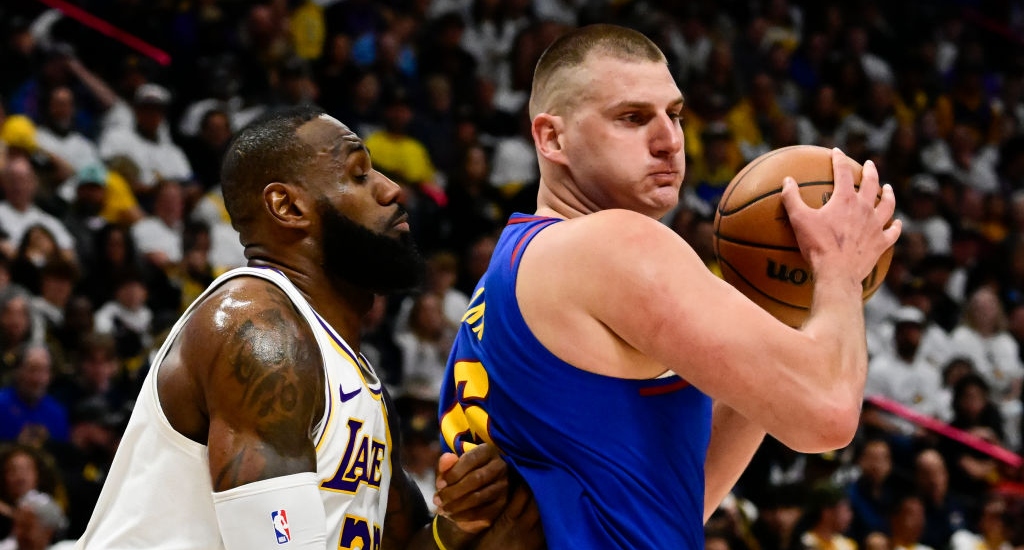 Nikola Jokic et les Nuggets ont dépassé les Lakers lors du premier match