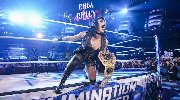 Rhea Ripley a quitté le championnat du monde féminin de la WWE à Raw en raison d'une blessure