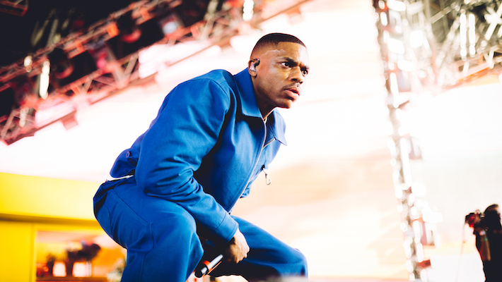 Vince Staples a annoncé son prochain album, "Dark Times", et a partagé sa tracklist officielle