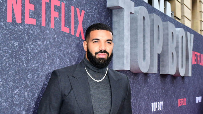 Drake partage une scène télévisée parfaitement mordante en réponse apparente aux pistes dissidentes de Kendrick Lamar