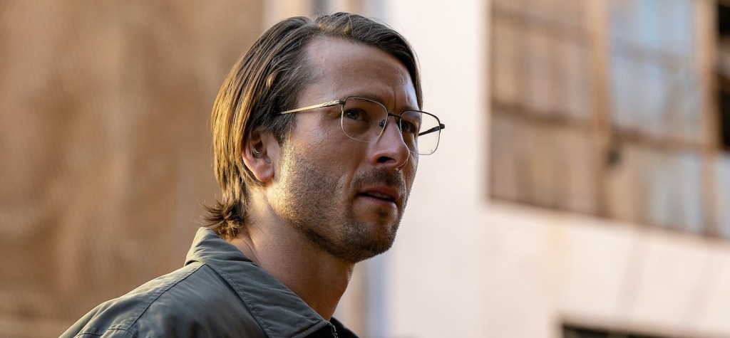 "Hit Man" : tout savoir sur la nouvelle comédie noire de Glen Powell sur Netflix