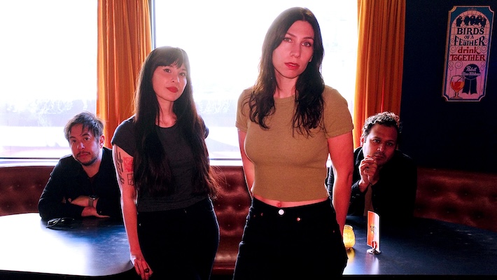 Indie Mixtape 20 : Blushing plaide pour le meilleur nouvel album Shoegaze avec « Sugarcoat »