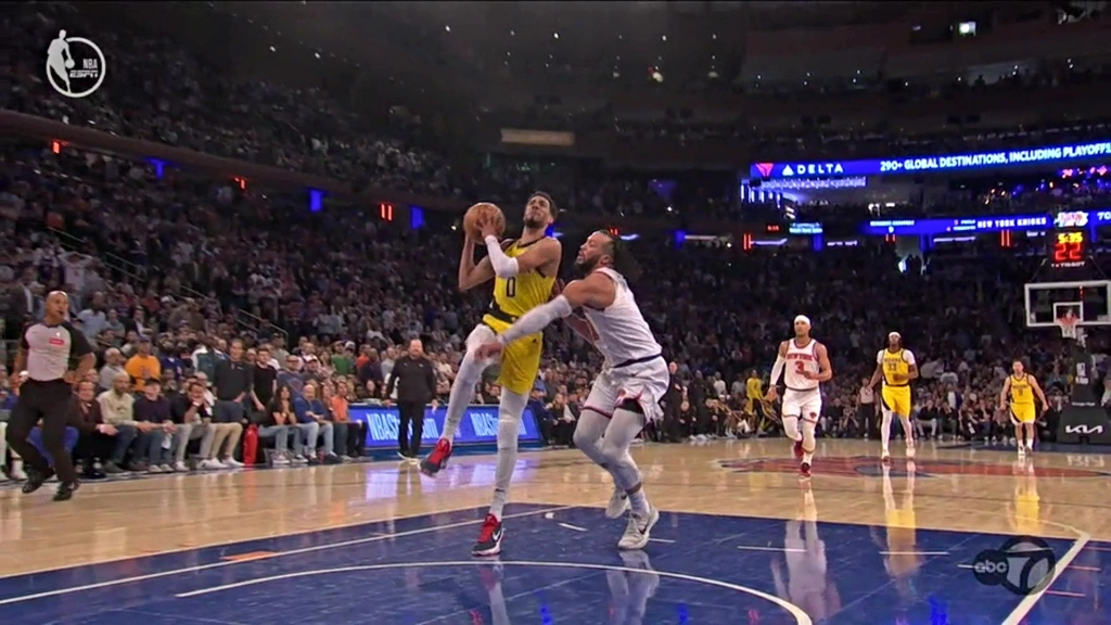 Jalen Brunson s'est fracturé la main gauche lors du septième match contre l'Indiana