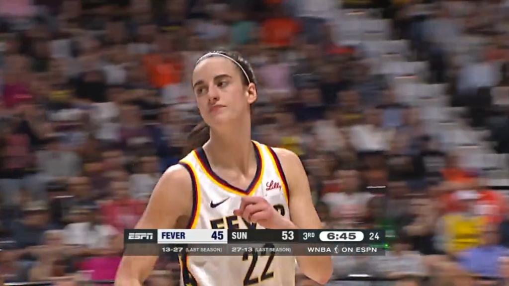 Le soleil a dominé la fièvre pour gâcher les débuts en 20 points de Caitlin Clark