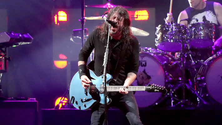 Quelle est la durée du concert « Everything Or Nothing At All Tour » des Foo Fighters ?