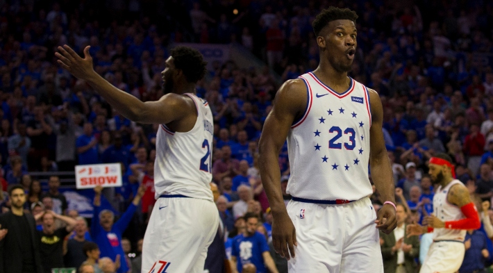 Rapport : Les Sixers donneraient à Jimmy Butler une prolongation maximale s'il force un échange
