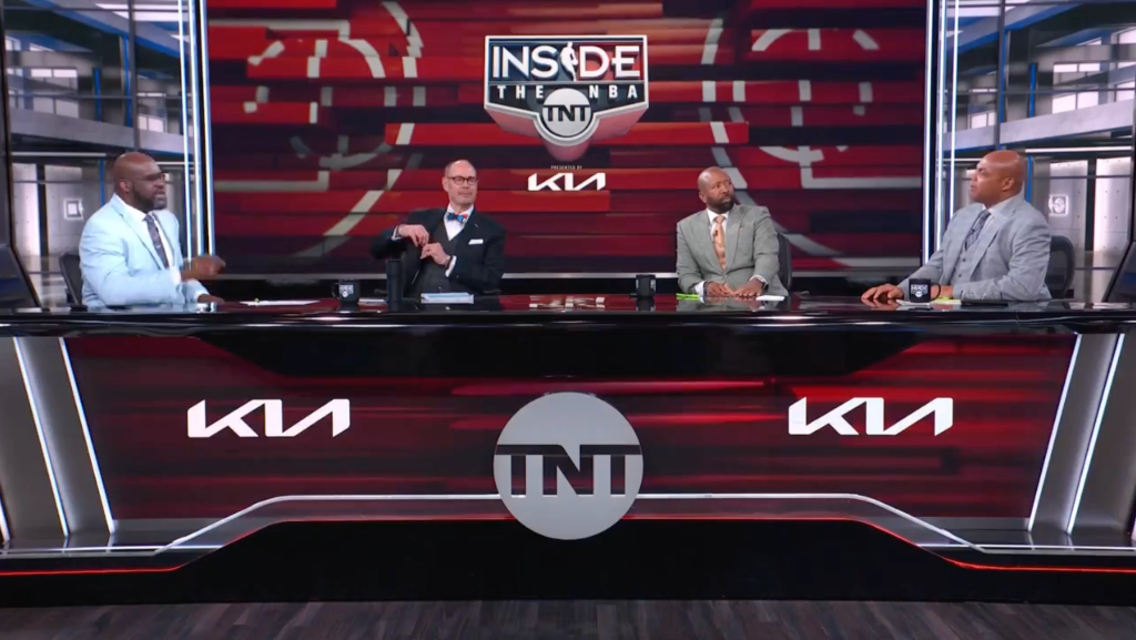 Shaq voulait tacler Charles Barkley pour avoir déclaré que les joueurs de la NBA « ne pouvaient pas jouer au football »