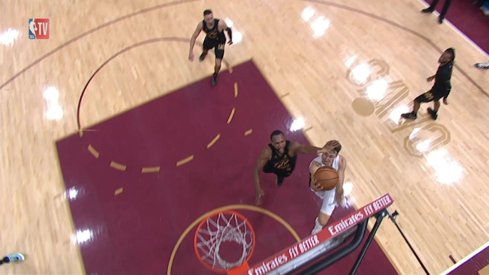 Un bloc monstre d'Evan Mobley a aidé les Cavs à vaincre la magie dans le jeu 5