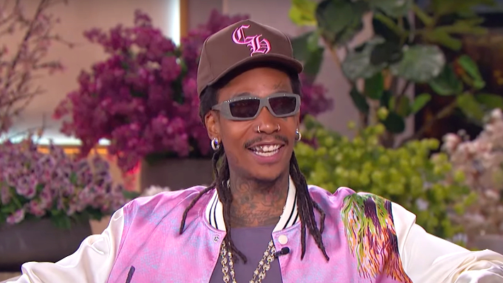 Wiz Khalifa « fait tout » avec sa mère, et oui, cela inclut aller au club de strip-tease