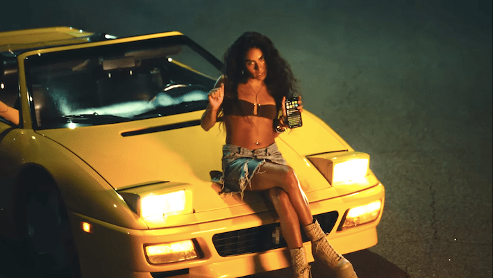 Jessie Reyez et Big Sean ont un message pour les haineux dans leur vidéo provocante "Shut Up"