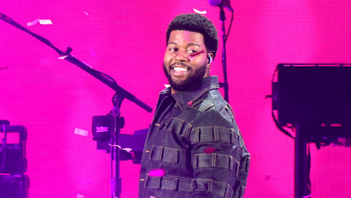 Khalid a annoncé son prochain single "Adore U" et il sortira bientôt