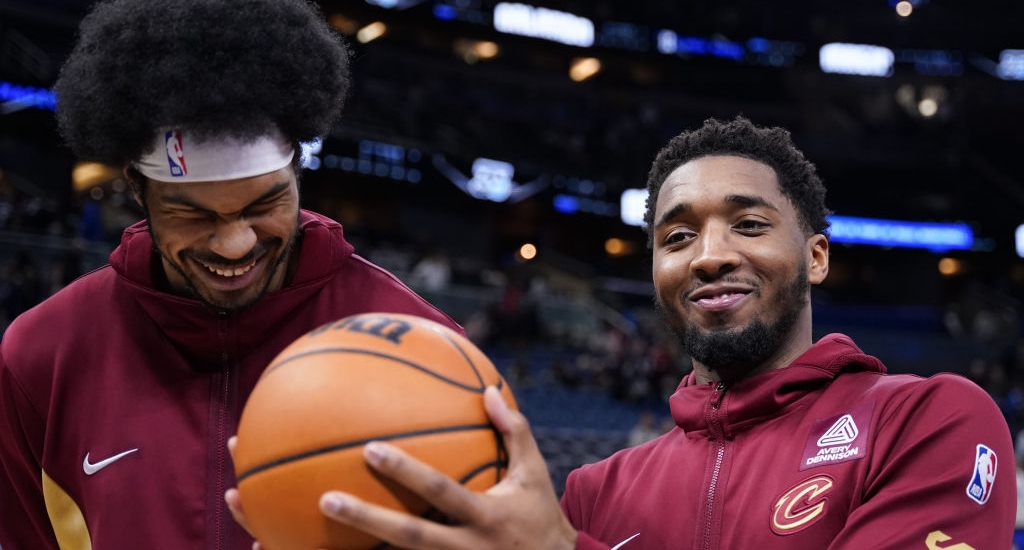 Les Cavs seraient réticents à échanger Jarrett Allen parce qu'il est un favori de Donovan Mitchell