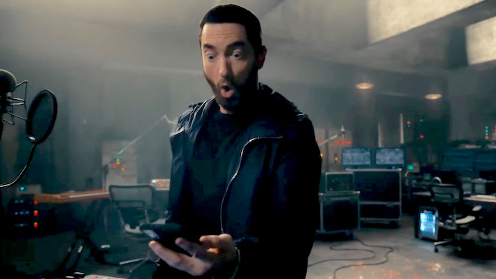 Les succès de 50 Cent, Eminem, Lil Wayne et bien d'autres ont été remixés dans le style des années 1950 par AI, et les fans l'adorent