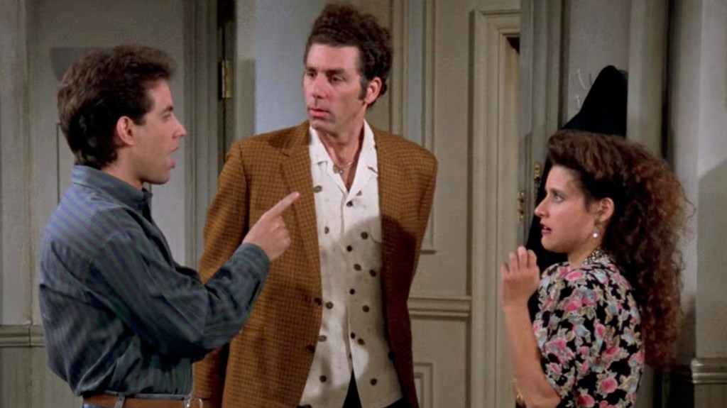Une star invitée de "Seinfeld" n'a pas été invitée à la série après avoir "passé" un couteau, selon Michael Richards