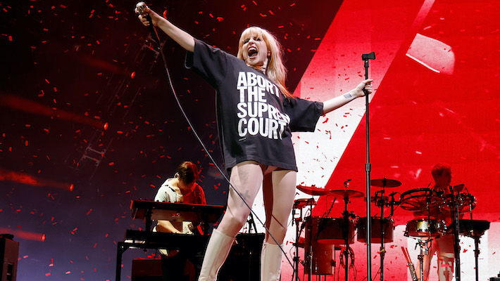 Hayley Williams en a marre de Stan Wars : « C'est vraiment énervant »