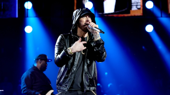 L'album « The Death Of Slim Shady » d'Eminem devait-il être joué à l'envers ? Les fans le pensent