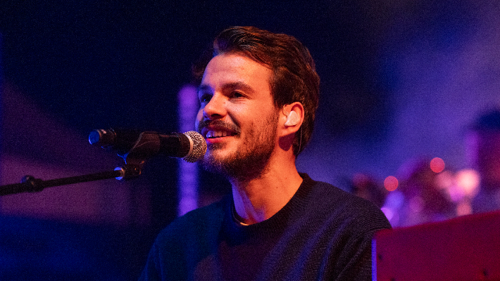 L'annonce de l'album « The Alexander Technique » de Rex Orange County plonge le musicien dans un état méditatif doux