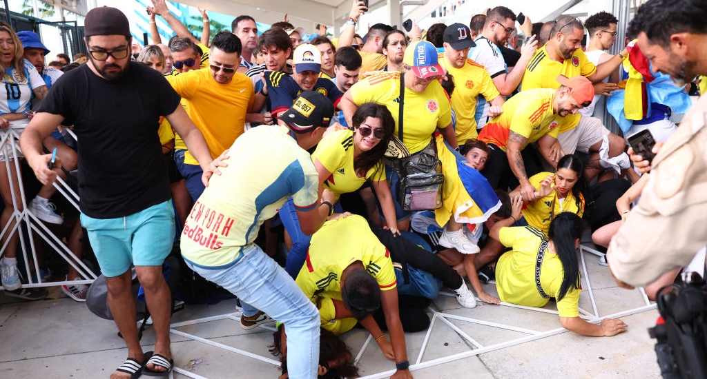 La finale de la Copa America entre l'Argentine et la Colombie a été retardée après que des supporters ont violé la sécurité à Miami