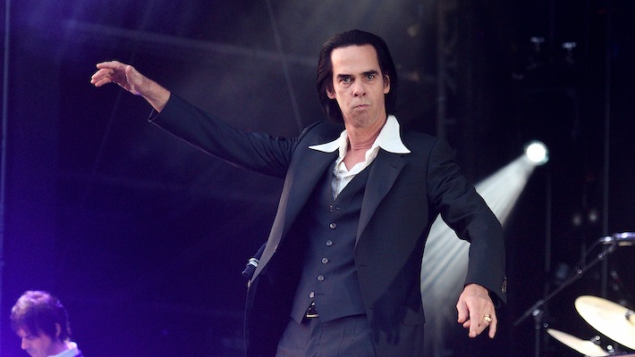 Le morceau sombre de Nick Cave & The Bad Seeds, « Long Dark Night », est un purgatoire musical dans le meilleur sens du terme