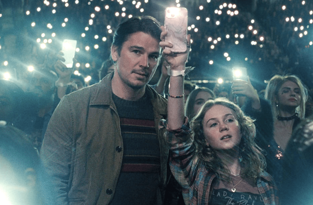 Qui joue la pop star inspirée de Taylor Swift dans « Trap » de M. Night Shyamalan ?