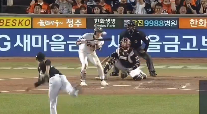 Un match de la KBO a vu deux home runs de la Little League dans le même match, dont un sur un amorti