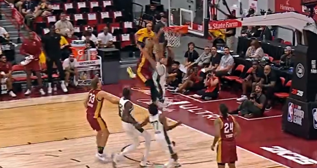 Zhaire Smith a réalisé le dunk de la Summer League contre les Bucks
