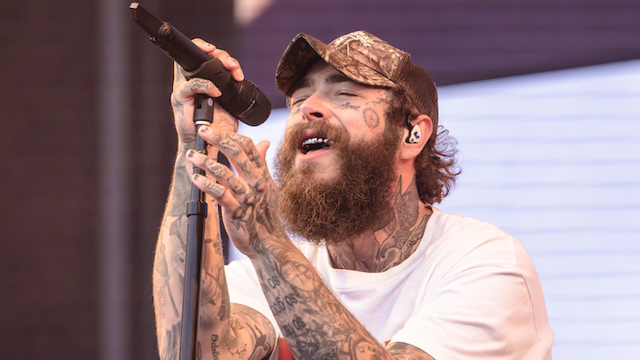 Post Malone vient de sortir ce qui est en fait un nouvel album surprise avec la version étendue de « F-1 Trillion: Long Bed »