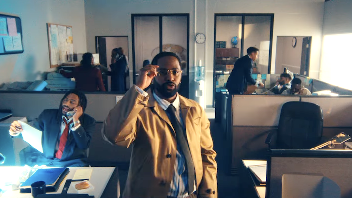 Big Sean est un courtier en romance dans sa vidéo « Who You Are (Superstar) » pleine de caméos