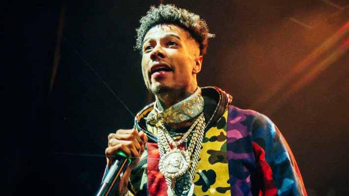 Blueface purgera sa peine de quatre ans avec sursis en prison pour agression contre un agent de sécurité