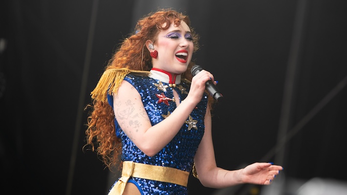 Chappell Roan s'est inspiré du personnage de Miley Cyrus sur Disney Channel : « Je veux être comme Hannah Montana »