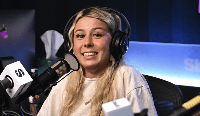 Hawk Tuah Girl donne le nom du rappeur qui, selon elle, s'est glissé dans ses messages privés