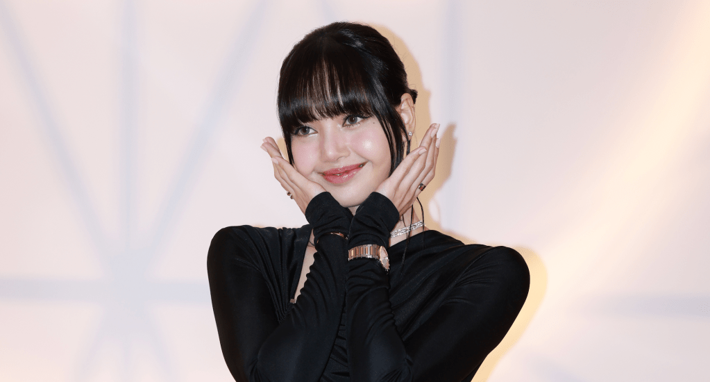 Lisa explique comment les clips de Blackpink l'ont mise à l'aise dans « The White Lotus »