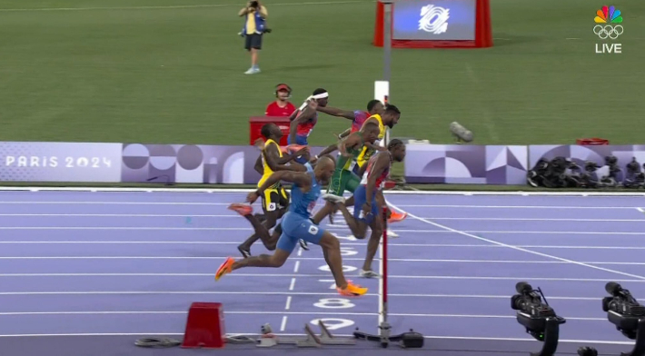 Noah Lyles a remporté l'or avec une avance de 0,005 seconde lors de la plus grande finale olympique de 100 m de tous les temps