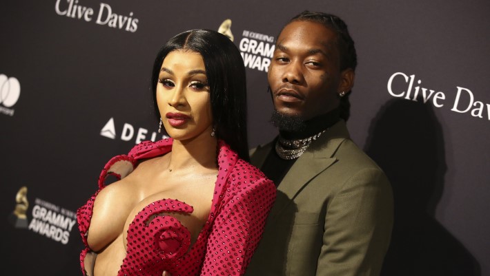 Cardi B dénonce un procès qui l'accuse, elle et Offset, de ne pas avoir payé pour l'utilisation d'un manoir présenté dans leur clip « Like That »