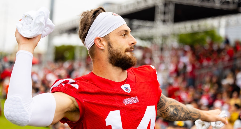 Le receveur débutant des 49ers Ricky Pearsall aurait été abattu lors d'une tentative de vol