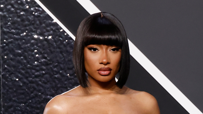 « Neva Play » de Megan Thee Stallion et RM (de BTS) est désormais la chanson officielle de WWE SmackDown