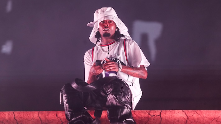 Playboi Carti fait des ravages avec son nouveau single hypnotique, « All Red »