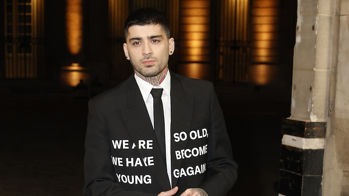 Zayn entame enfin sa première tournée solo en annonçant la tournée « Stairway To The Sky »